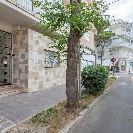 Nice Apartment In Cattolica With Wifi Apartmán